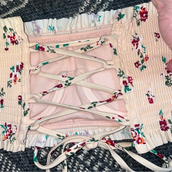 Xhilaration flower bikini | Top- Size Medium | Bottoms- Size Small - Picture 3 of 5